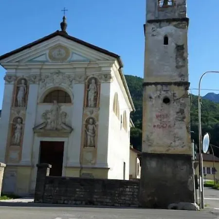 Rose Bed & Breakfast 3*